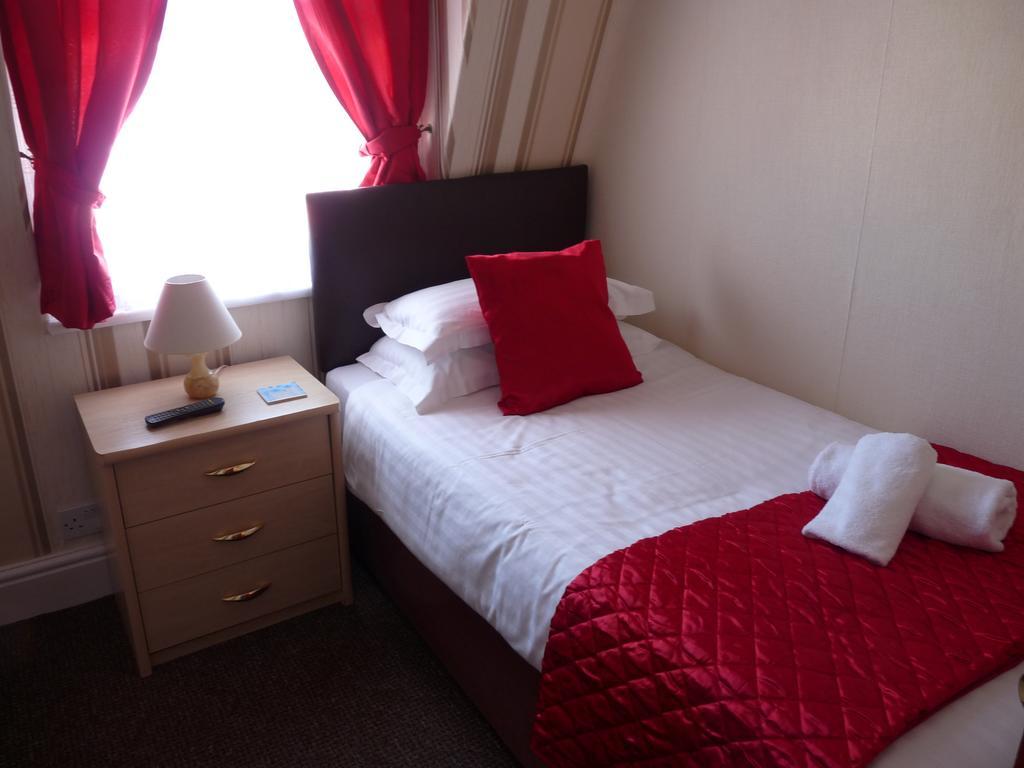The Cumbrian Hotel 블랙풀 외부 사진